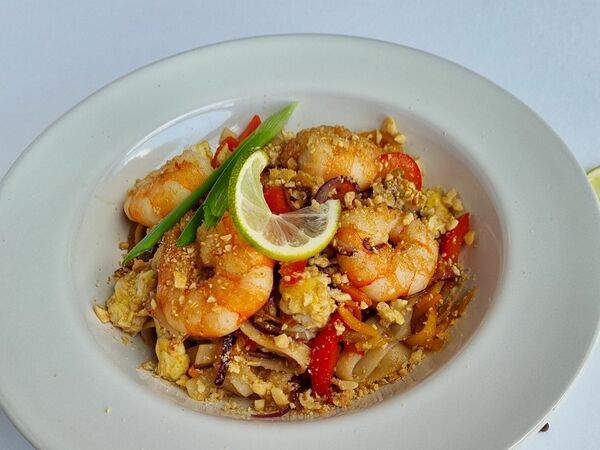 BBQ Smoker Bar - Вок рамен с креветками