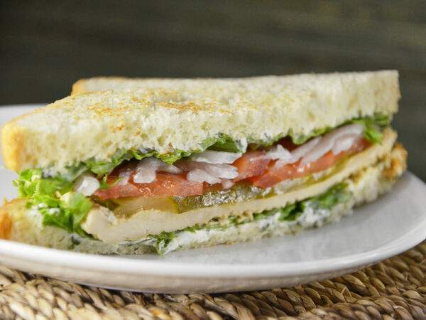 Чебуречная №2 - Сэндвич с куриной грудкой