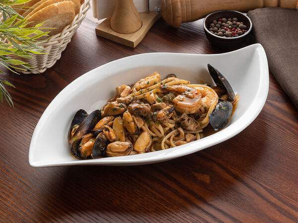 L'angolo Italiano - Лингвини с морепродуктами