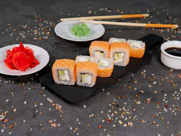 Суши Пати - Классическая Филадельфия с авокадо