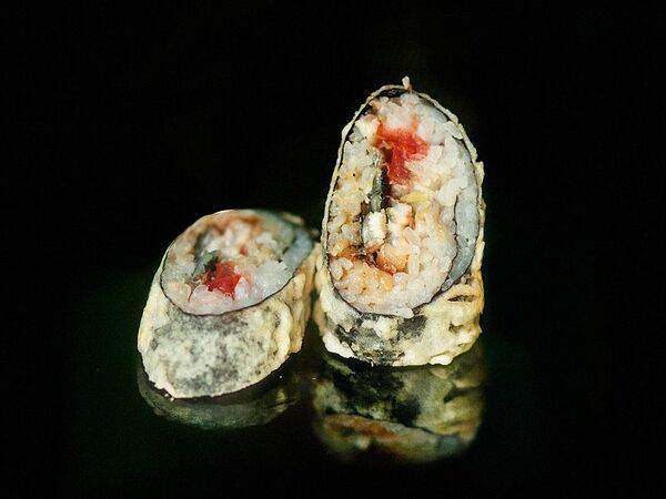 Sushimen - Темпурный ролл с лососем