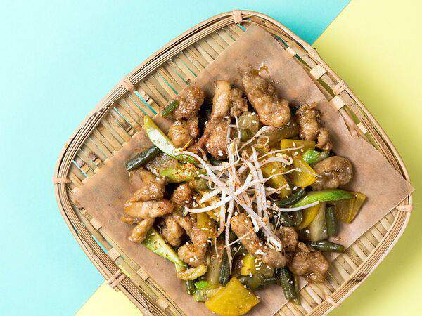 MADAME MARY WONG - Вок со свининой чашу