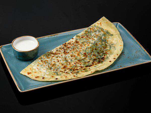 Чайхона Уют - Кутаб с сыром и помидорами