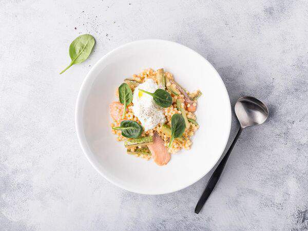 Osteria Mario - Фрегола с копченым лососем и сыром буррата