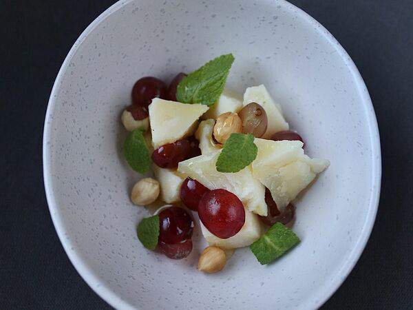 The Odi - Пекорино, Грана Падано, фундук