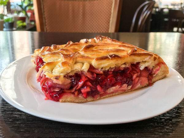 Штолле - Пирог с яблоком и брусникой