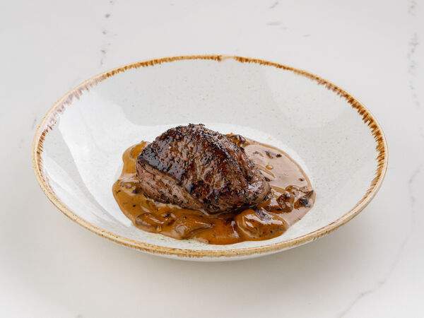 Гаврош - Пеппер стейк с белыми грибами