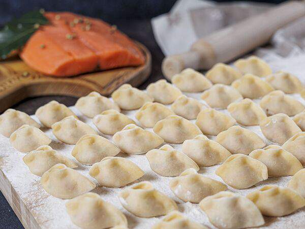 Оливье - Пельмени с норвежским лососем