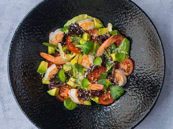 Red BBQ - Салат с тигровой креветкой