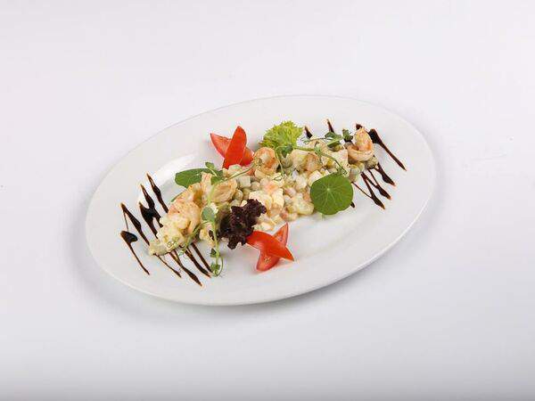 Ресторан Тамада - Салат Оливье с креветками