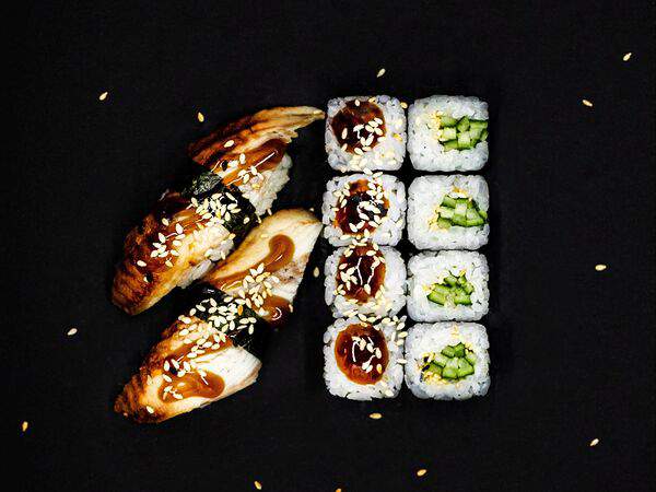 Mr Khan - Ассорти с угрём