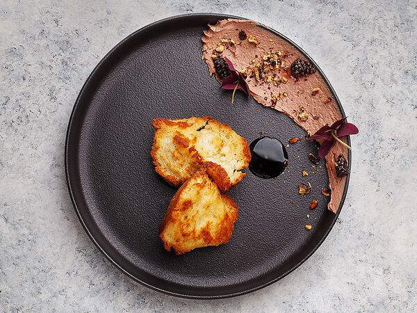 Эклерная: кофе и сладости - Яе Бриошь, куриный паштет, шишки