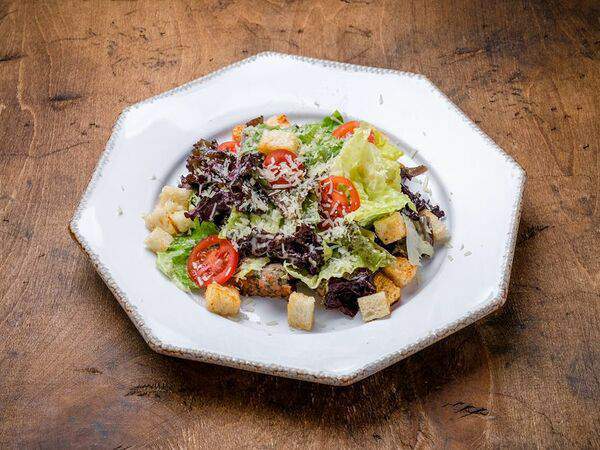 Уголек - Салат с кебабом из цыпленка