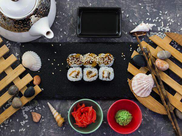 У дяди Вани - Ролл с угрём