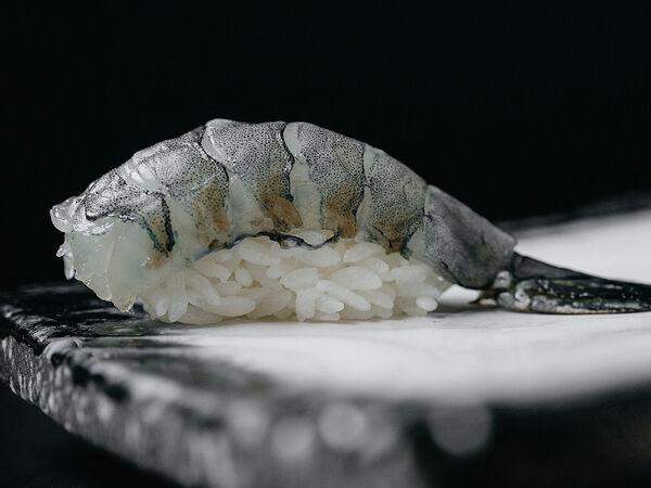 Koi sushi bar - Суши Тенси