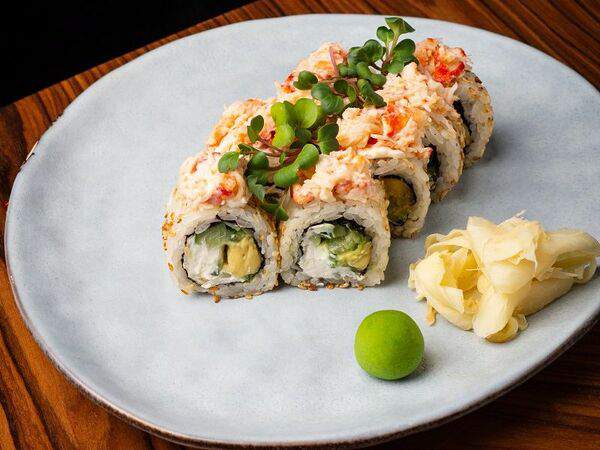 Clan - Ролл с камчатским крабом и авокадо