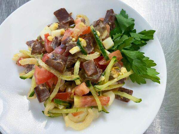 Щи-Борщи - Салат с говядиной