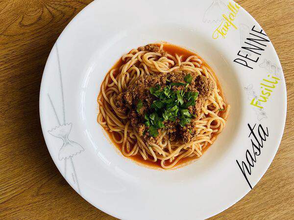 Изюм - Спагетти Болоньезе