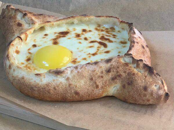 Ozz пицца суши - Аджарские хачапури