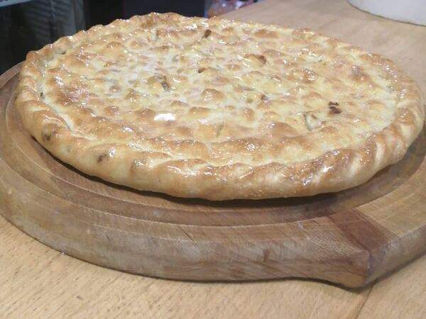 Караоке-бар Самовар - Осетинский пирог с мясом