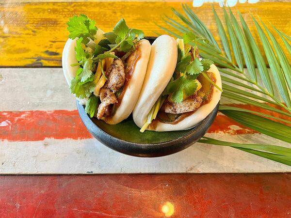 Phobar - Бань Бао с курицей