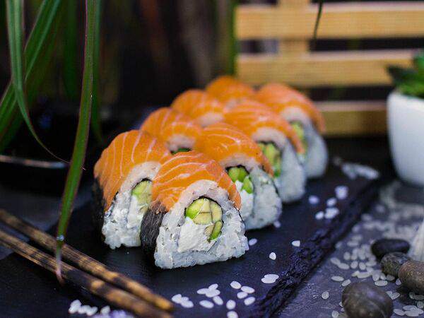 У дяди Вани - Филадельфия с авокадо треугольная