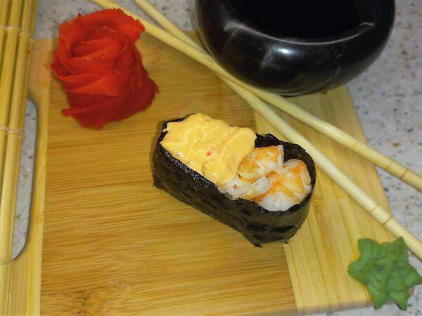 Скушай Суши - Гункан Спайс эби