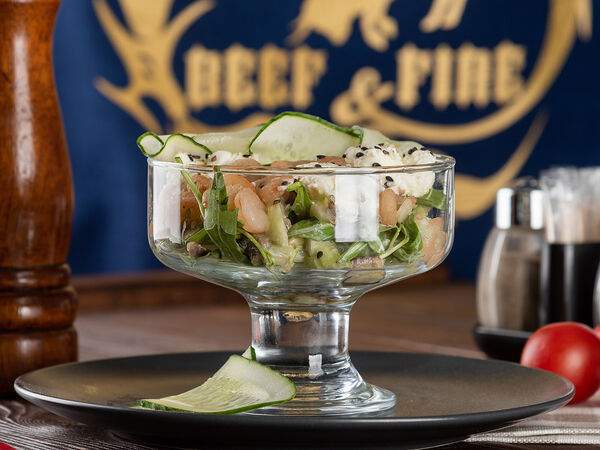 Мясной ресторан Beef & Fire - Салат из авокадо с креветками