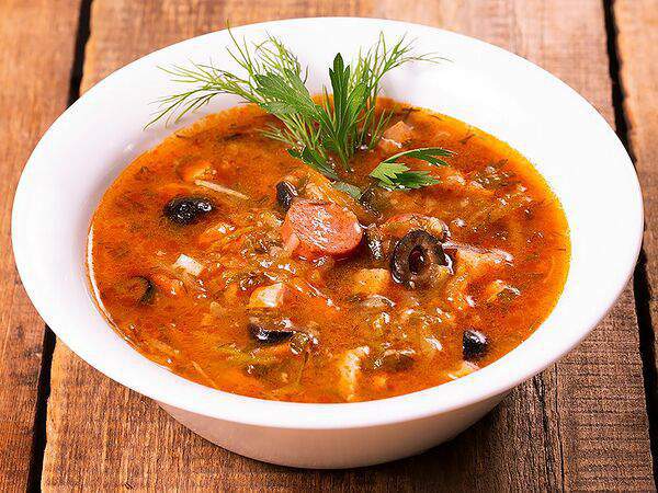 Русский аппетит - Солянка с копчёными колбасками