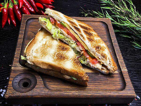 Брашна - Клаб сэндвич курица