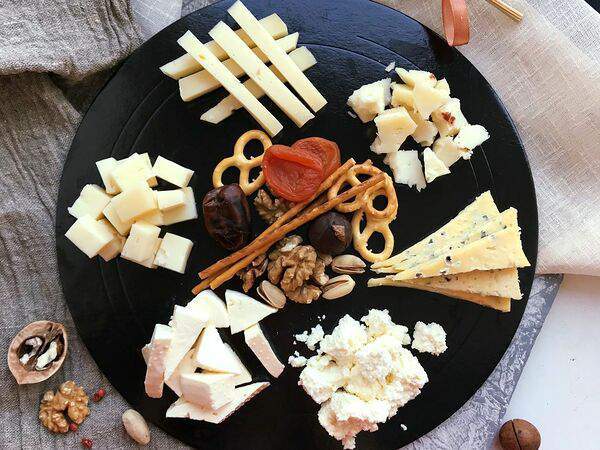 Семейная сыроварня Sur - Сырная тарелка