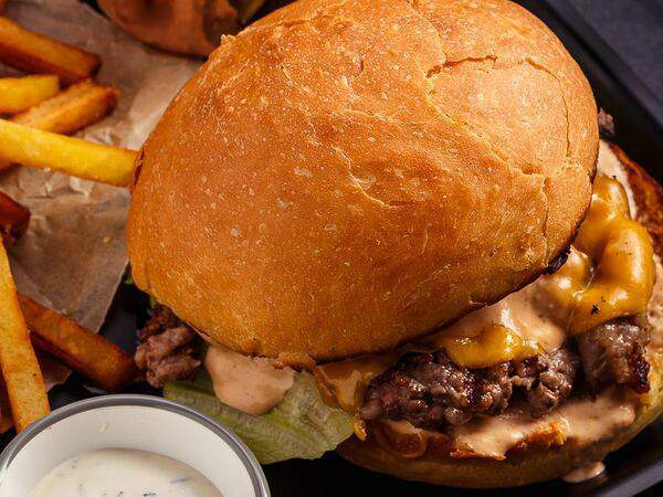 Сказка Skazka Печь & Гриль - Чизбургер с картофелем фри