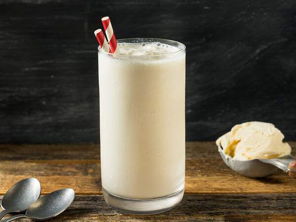 Еда и кофе - Молочный коктейль ванильный
