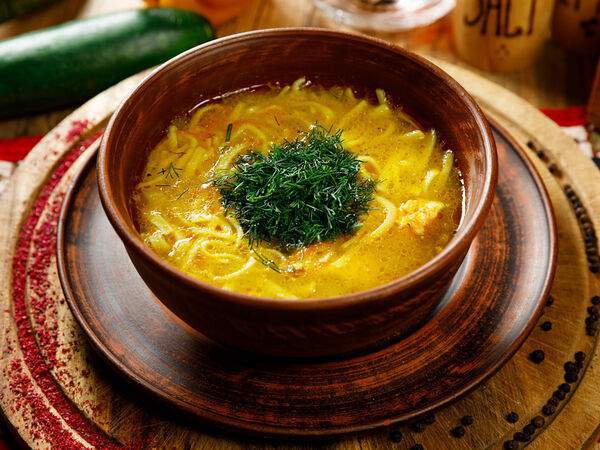 Мангал & гриль - Куриный суп с домашней лапшой