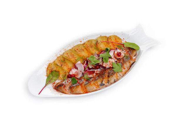 Гриль бутыль - Сельдь слабосоленая с подпеченным картофелем и крымским луком