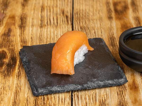 Ihtus - Суши лосось