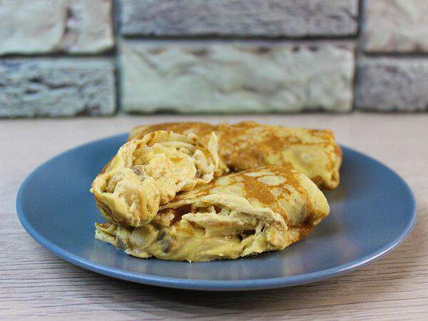 Bela Kava - Блинчики с курицей и грибами