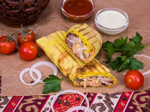 Дурум - Шаурма в сырном лаваше