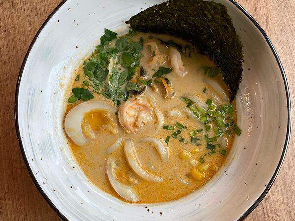 Кафе AZIAT - Суп Спайси рамен