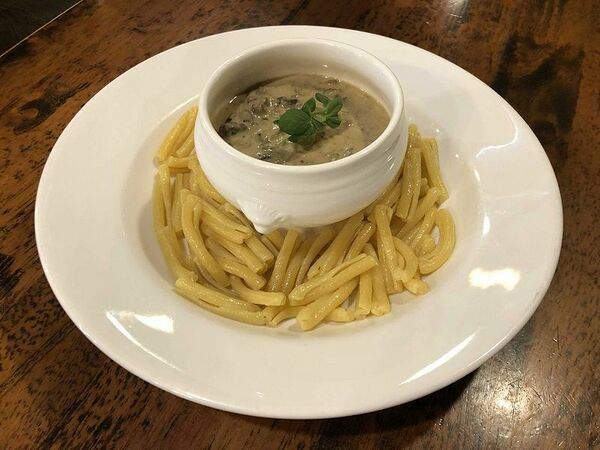 Hamilton's pub - Бефстроганов