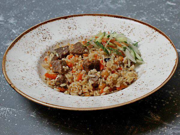 Чинар - Плов с говядиной