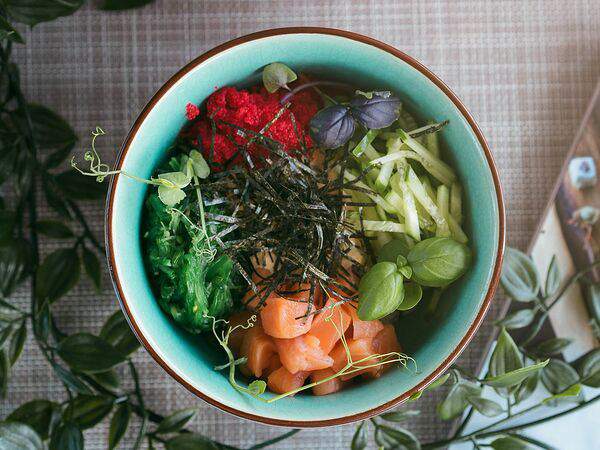 Mart Lounge Bar - Поке с лососем