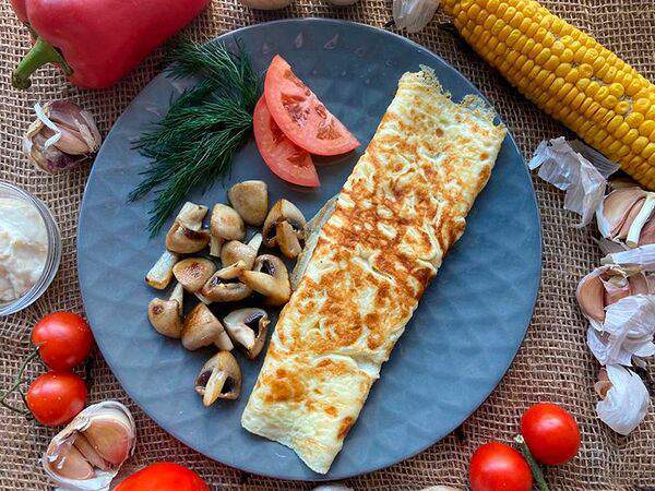 Two pizza - Омлет с помидорами и огурцами