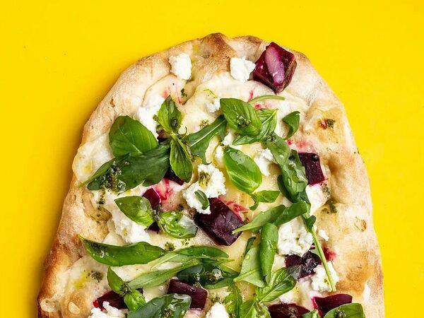 Гугенот пицца - Свекла-рикотта