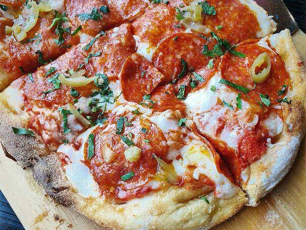 Pinzeria by Bontempi - Пинца Пепперончино