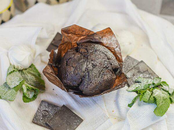 Пекарня Буханка - Маффин шоколадный с шоколадной крошкой