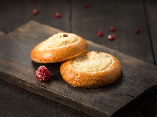 ЛюдиЛюбят - Ватрушка с творогом и изюмом