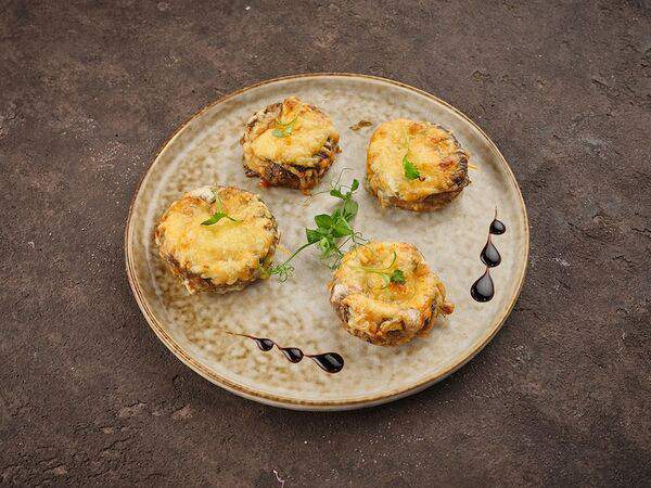 Узбекистон - Шляпки шампиньонов, приготовленные на открытом огне