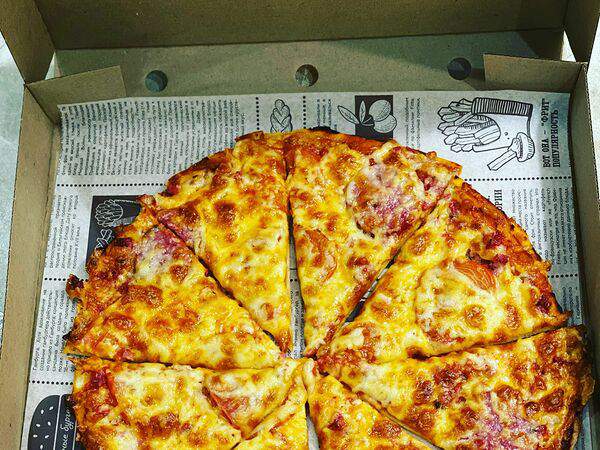 Вкусные корн доги - Пицца с салями