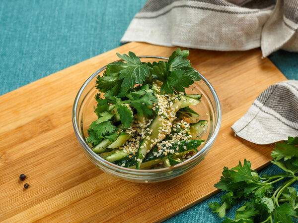 Ресторан быстрого обслуживания Вилка ложка - Салат Битые огурцы